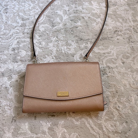 NWT Kate Spade Laurel Way Winni Wallet/Crossbody - Picture 1 of 7